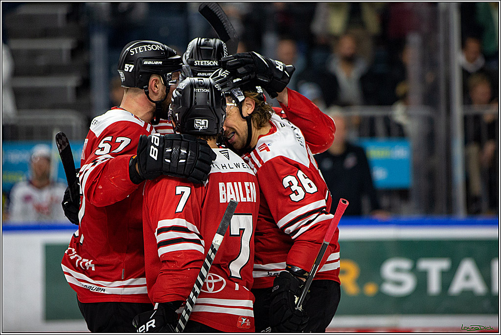 PENNY DEL; Koelner Haie- Nuernberger Ice Tigers; Koeln, 18.11.2022